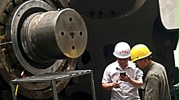 液压螺母用于水泥厂轴承拆卸维修保养工程案例